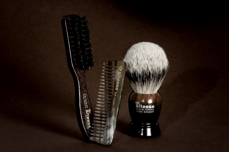  LE CHAPITRE GROOMING 
 Les brosses ont fait...